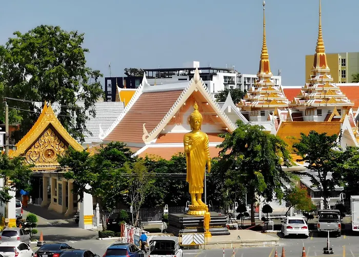 Sleeppop Sukhumvit 42 - Bts Ekkamai Station - *